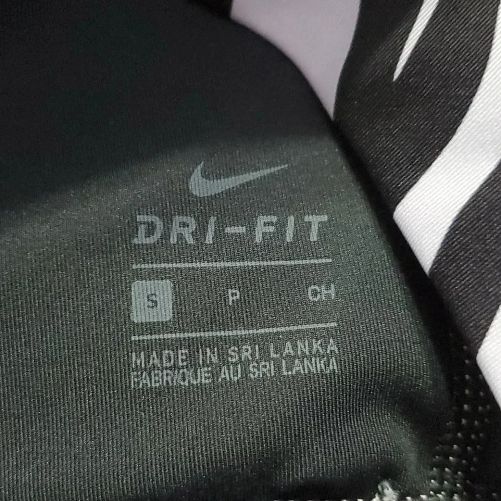 Nike women swoosh